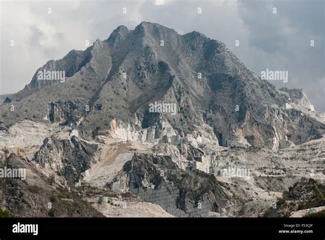 Marble Mines In Carrara Italy Stock Photo Alamy