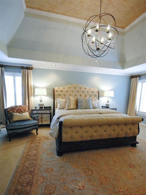 15 Bedroom Chandeliers That Bring Bouts Of Romance And Style