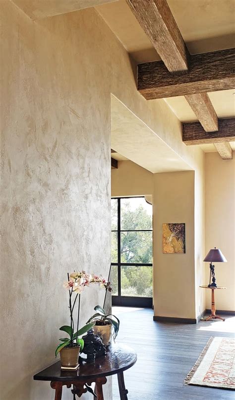What Is Plaster And Why Is It All The Rage Stucco Interior Walls