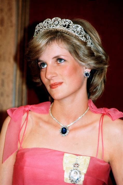 100 Princess Diana Wallpapers