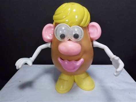 Incomplete 2002 Hasbro Mr Potato Head With Large Mr Potato Head Case Ebay