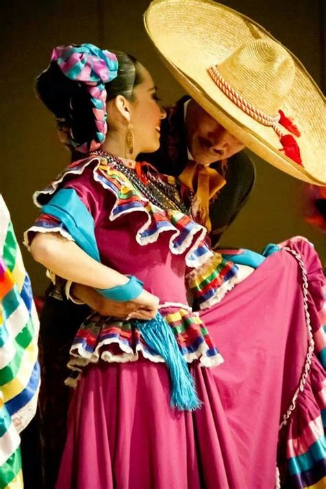 mexican folkdancing mexican costume mexican outfit traditional mexican dress