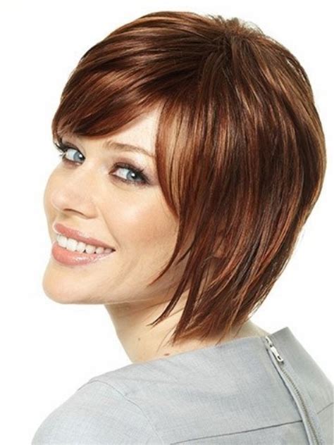 15 Breathtaking Short Hairstyles For Oval Faces With