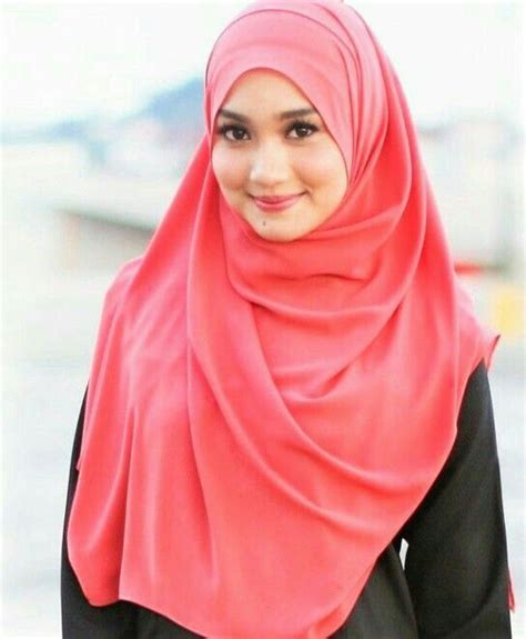 Pin Oleh Tri Di Hijab Gaya Hijab Wanita Kecantikan