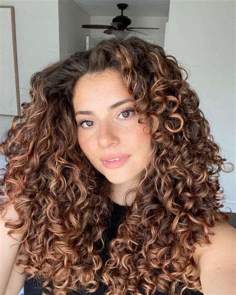 25 Photos That Will Make You Want Curly Bangs Artofit
