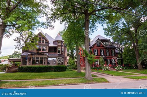 Pittsburgh Pennsylvania Usa 7272019 Old Mansions In The Shadyside