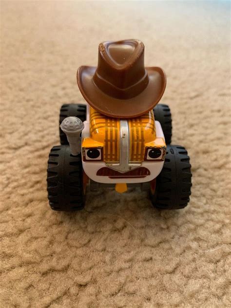 Nickelodeon Blaze And The Monster Machines Die Cast Bump Bumperman