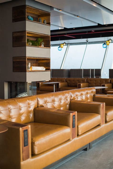 Alaska Airlines Opens New Airport Lounge At New Yorks Jfk