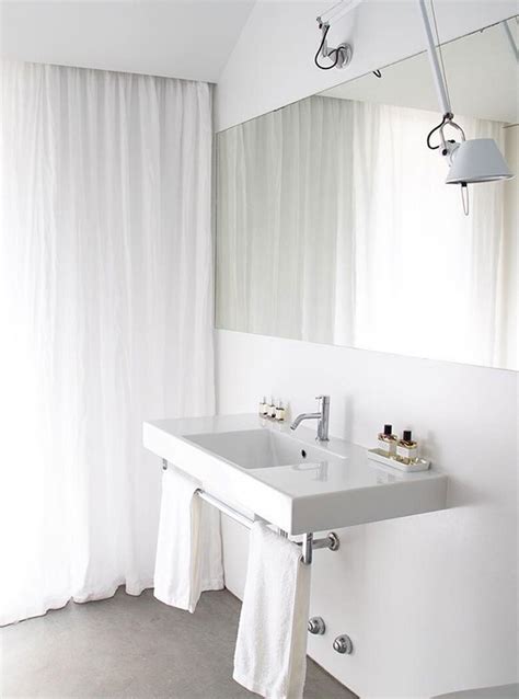 Simple Yet Gorgeous White Bathrooms My Paradissi