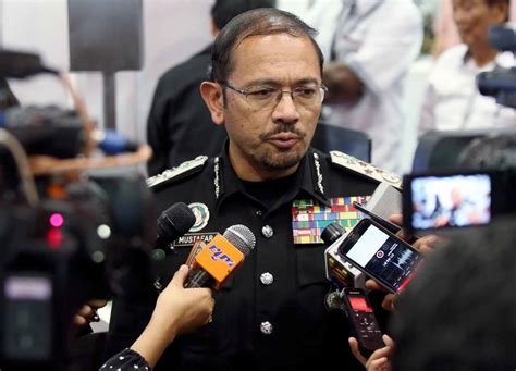 immigration department refutes report on najib rosmah blacklist new straits times malaysia