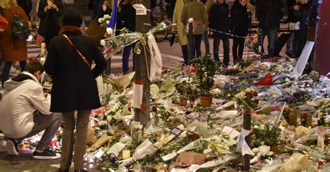Rue de la pierre levée, 16 0.2 km. Hommage aux victimes des attentats de Paris une semaine ...