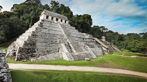 A member of the peoples speaking mayan languages. 15 Cool Facts About Mayans - Some Interesting Facts