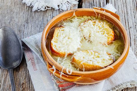 C Mo Hacer La Tradicional Sopa De Cebolla Receta Reconfortante Para