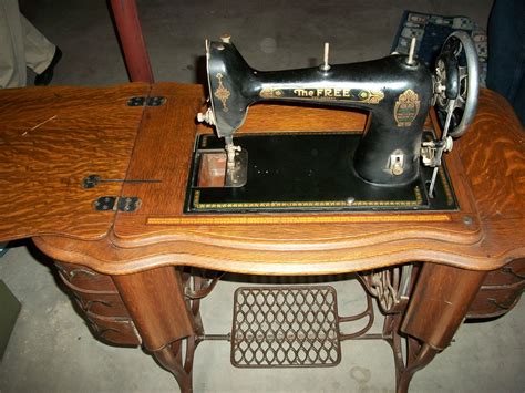 Vintage White Sewing Machine