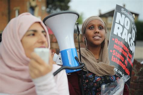 How To Protest Hijab Bans And Support Muslim Women Around The World