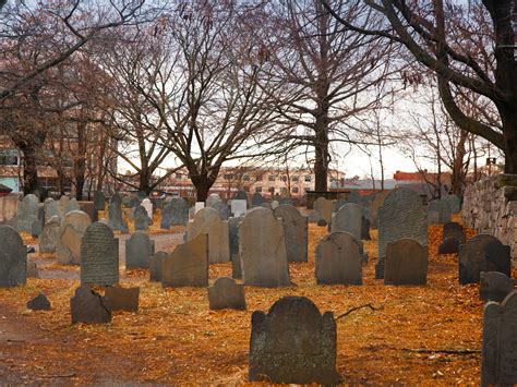10 Haunted Places In Massachusetts That You Can Visit