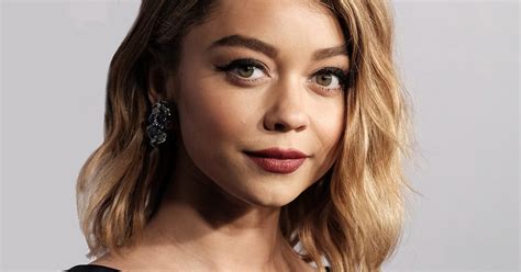 Sarah Hyland Had The Perfect Response To This Troll Who Thought Birth
