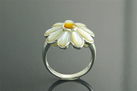 Daisy Flower Ring Sterling Silver Genuine White Mother Of Pearl
