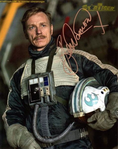 Autograph Collection Entry At Startiger