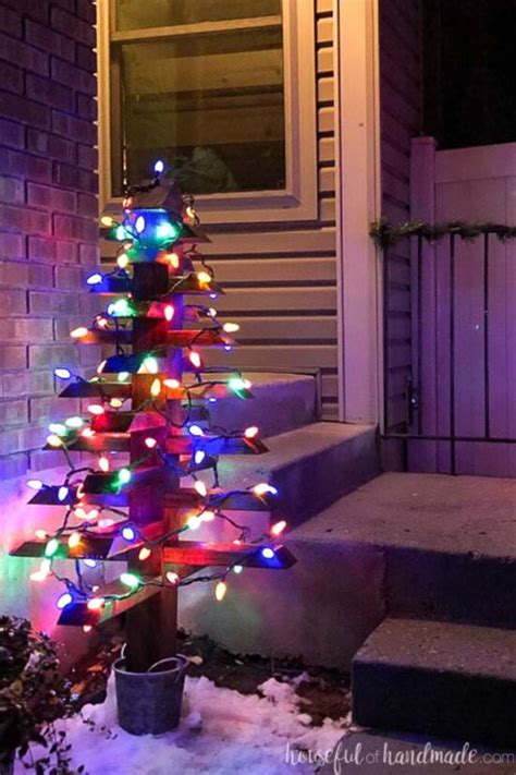 Dazzling diy outdoor christmas decorations • the garden glove