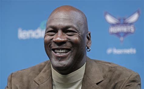 Nba Michael Jordan Sells Large Piece Of Charlotte Hornets Yahoo Sports