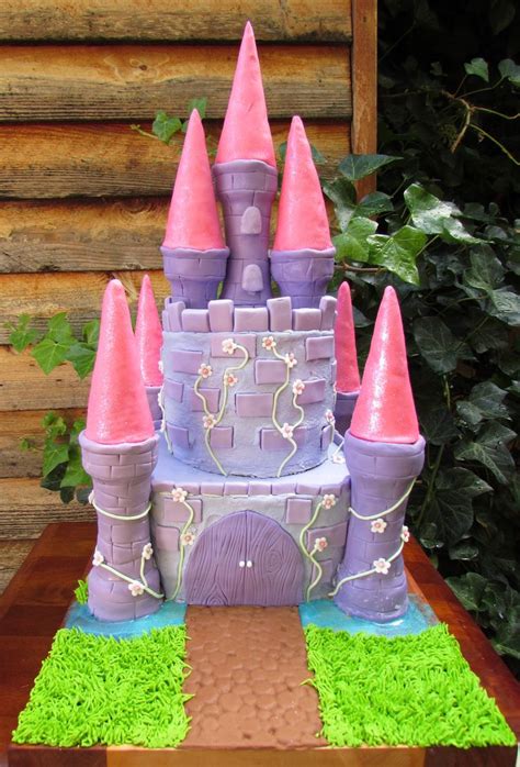 Princess Castle Birthday Cake Castle Birthday Cakes Rapunzel Birthday Cake Birthday
