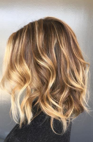 For giving your hair a very classy look, opt for a honey gold highlight. Stunning Partial Highlights Looks