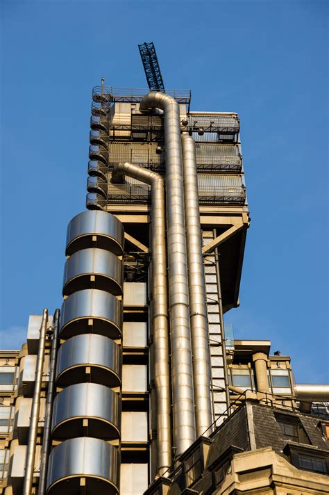 Lloyd's building is an office building and steel structure that was built from 1978 until 1986. Lloyd's Building in London, UK 3056x4592 : ArchitecturePorn