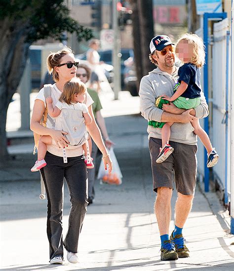 Olivia Wilde And Jason Sudeikis Hug At Sons Soccer Game Photos
