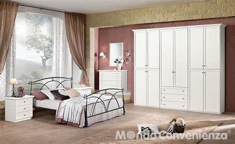 Mondo convenienza ha aperto la sua esposizione di camere da letto a viterbo, abbiamo visitato il suo nuovo centro pieno di proposte per tutte le tasche, scopri mondo convenienza ci offre una grande aiuto quando è arrivato il momento di arredare la zona notte, nella progettazione di questo ambiente. Pouf Camera Da Letto Mondo Convenienza / Provino Sete ...
