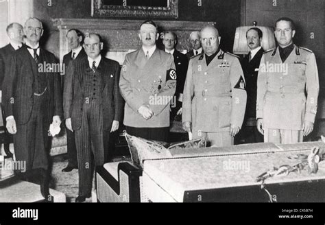 Mussolini Hitler M Nchen Fotos Und Bildmaterial In Hoher Aufl Sung Alamy