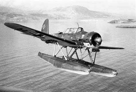 Arado Ar 196 —