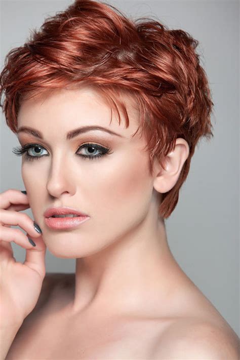 20 Short Hairstyles For Oval Faces Feed Inspiration