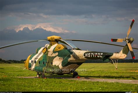 Endege eyemo mi 171e air force helicopter nigo yagwa mobasokano emambia ya rero ase ensemo ya oltepesi ekaunti ya kajiado, ekero abayebwate barenge koegera. LH971732 - China - Air Force Mil Mi-171E at Undisclosed Location | Photo ID 1208614 | Airplane ...
