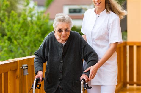 Berechnet werden sie jedoch vor allem auf folgender basis: Vorzüge der 24-Stunden-Pflege zu Hause gegenüber dem ...