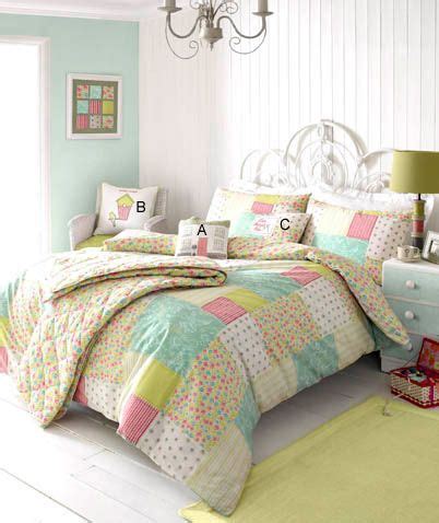 Designer duvets and pillow sets available in single, double super king, emperor and large emperor sizes. Kirstie Allsopp Luella Luxury Bedding http://www ...