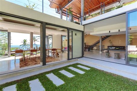 L2 Residence A Stunning Modern Hillside Villa Offers Guests Front Row