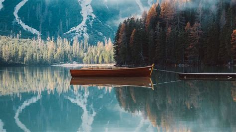 Boat Mountains Lake 1536x864