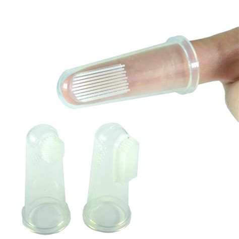 El cepillo sónico ha demostrado mayor eficacia en la limpieza y reducción de placa dental que un cepillo manual. Cepillo dental dedal doble