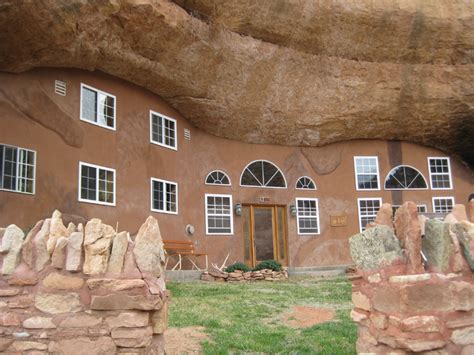 6 Awesome Caves To Call Home Chulo Canyon Cave House Inhabitat