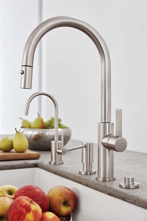 How to pick a new kitchen faucet. California Faucets Is Simplifying Kitchen Design