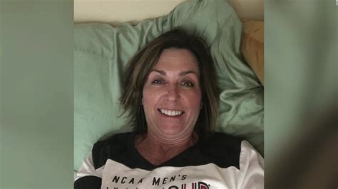 Mom S Dorm Room Selfie Goes Hilariously Wrong Cnn Video
