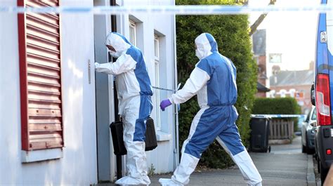 Police Investigating Womans Death In South Belfast Flat Utv Itv News