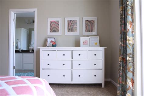 Modern minimalist series master bedroom beds overflowing with modern bedroom furniture charm and traditional comfort it s a bed with superb style and sound mattress. Why you Should Invest in a Set of Ikea white hemnes ...