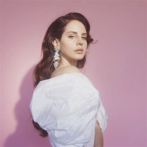 Lana Charts On Twitter Lanadelrey Was The SECOND Most Streamed