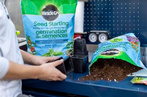 Miracle Gro® Seed Starting Potting Mix 88l Terra Greenhouses