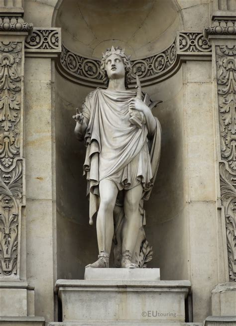 Apollo is the greek god of music, archery, medicine, poetry. Photos of Apollo statue at Musee du Louvre - Page 480