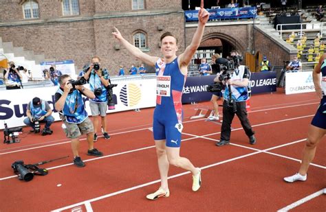 Karsten warholm (born 28 february 1996) is a norwegian athlete who competes in the sprints and hurdles.he is the world record holder in the 400 m hurdles, and has won gold in the event at the world championships in 2017 and 2019, as well as the 2018 european championships. VIDEO | Ulmelises hoos Karsten Warholm oli ...