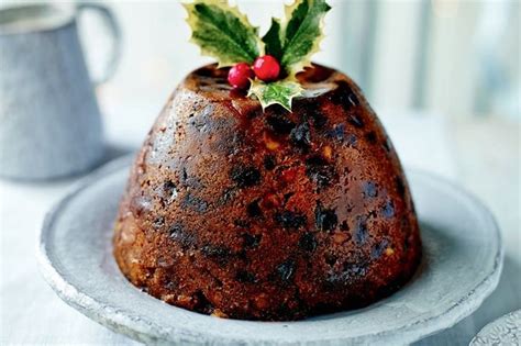 Queen of bakes mary berry's party pieces. Mary Berry's Christmas pudding recipe: Bake Off star's top ...