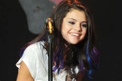 Selena Gomez Performs Sold Out Concert To Benefit Unicef Unicef Usa